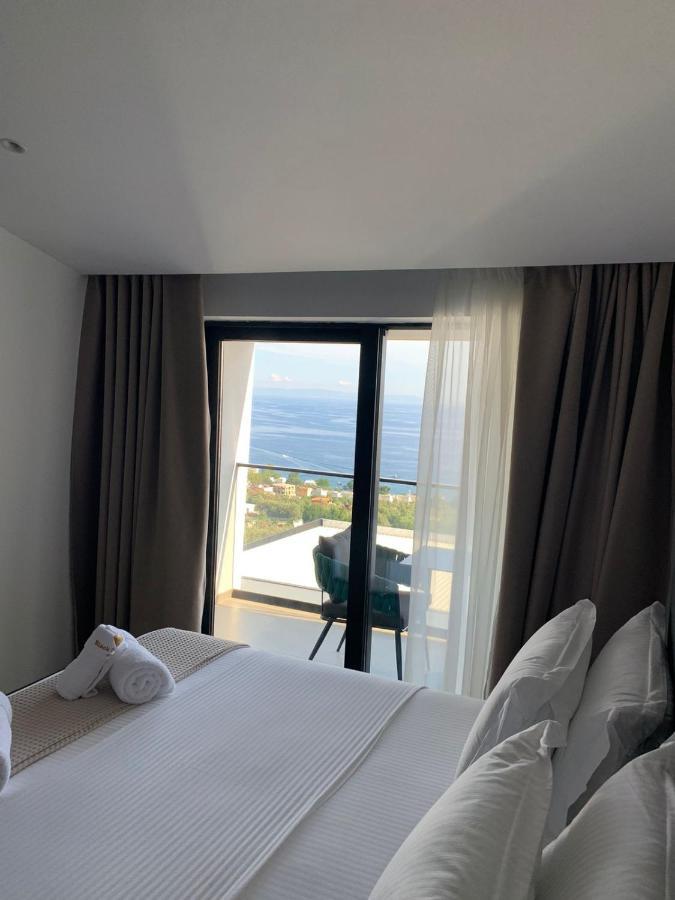 Black Diamond Hotel Dhërmi 外观 照片