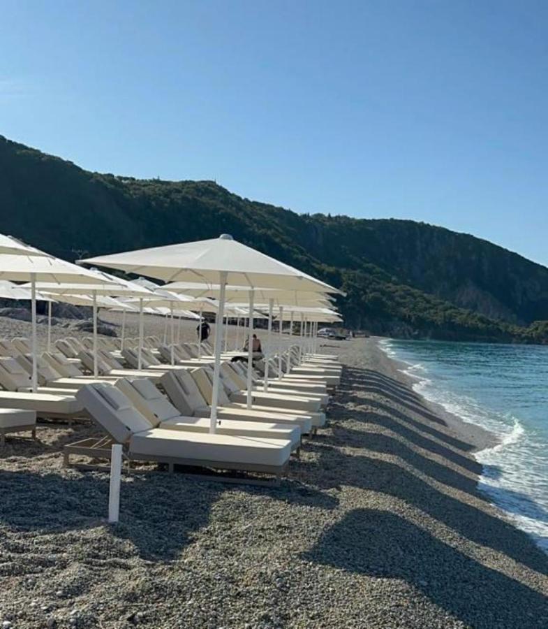 Black Diamond Hotel Dhërmi 外观 照片
