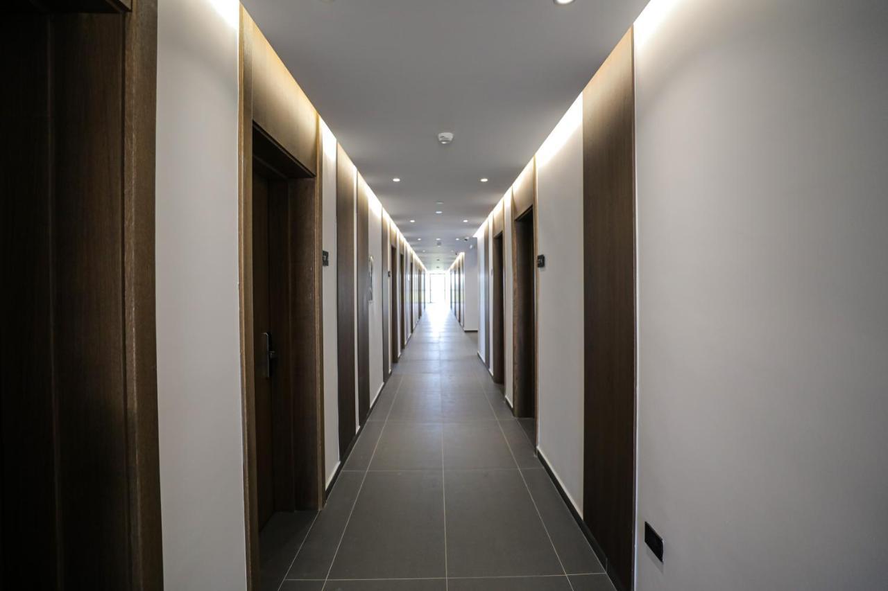 Black Diamond Hotel Dhërmi 外观 照片