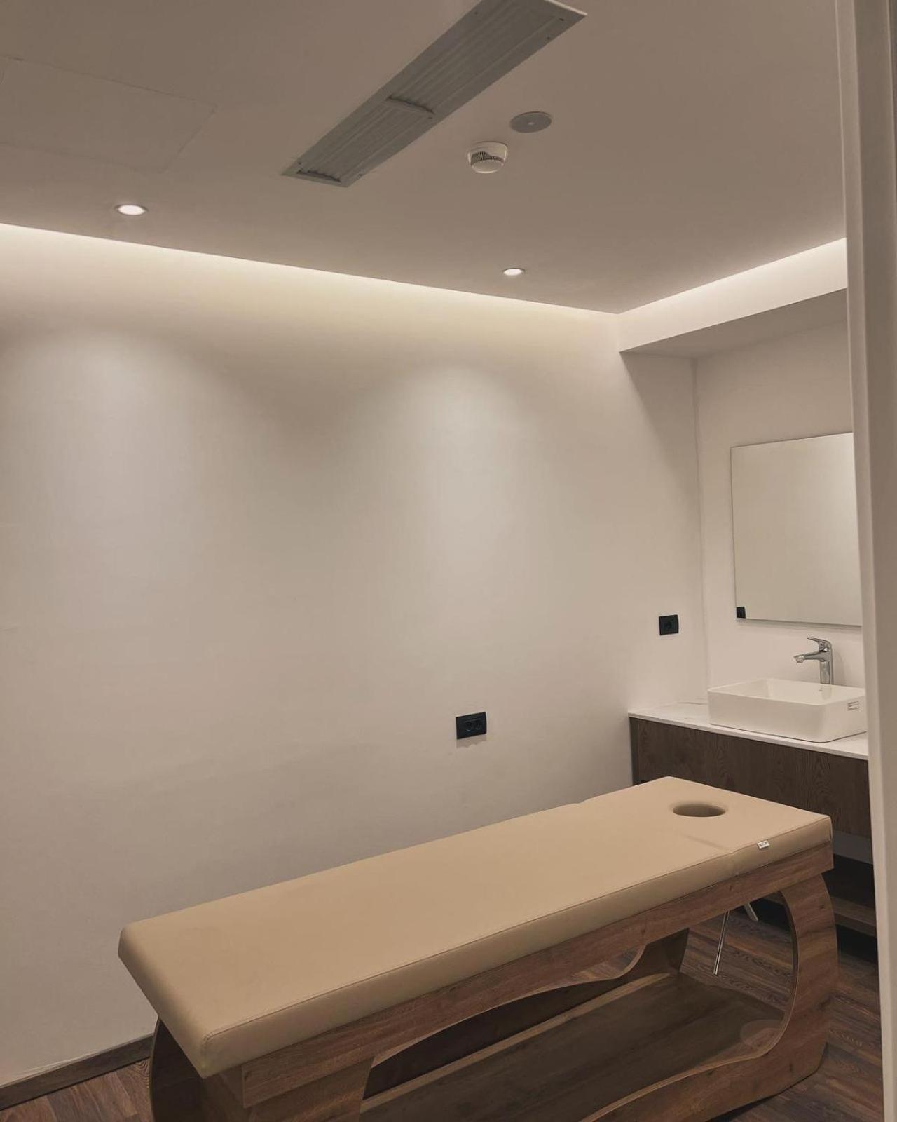 Black Diamond Hotel Dhërmi 外观 照片