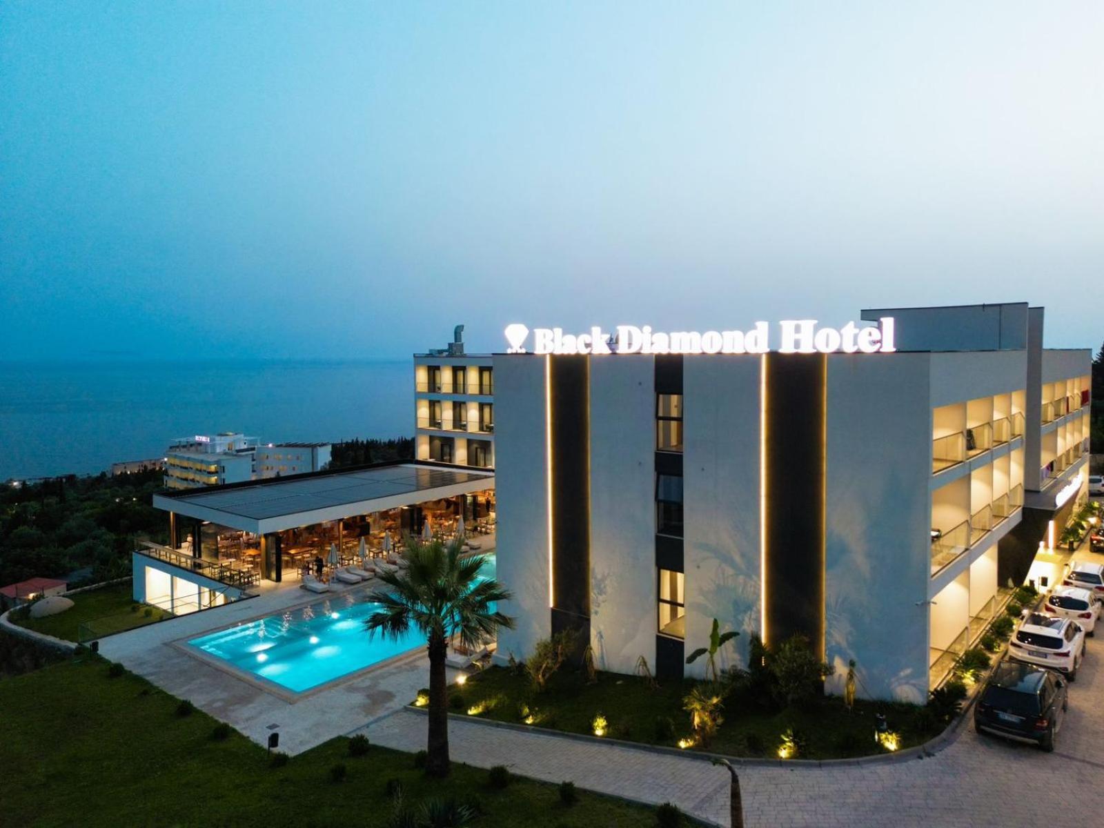 Black Diamond Hotel Dhërmi 外观 照片