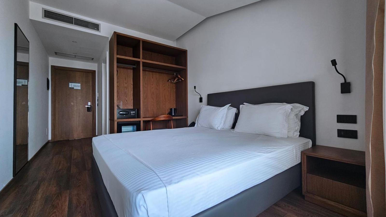 Black Diamond Hotel Dhërmi 外观 照片