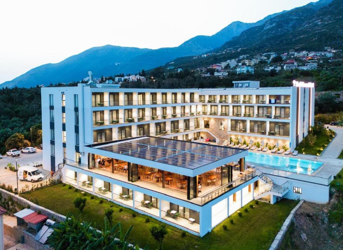 Black Diamond Hotel Dhërmi 外观 照片